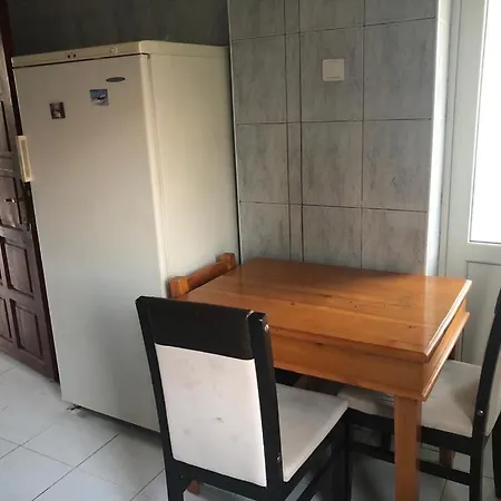 Lara House Apartment *